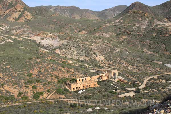 Minas de oro de Abell�n bajo el Cerro del Cinto