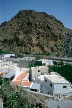El Peñón de la Reina desde Alboloduy