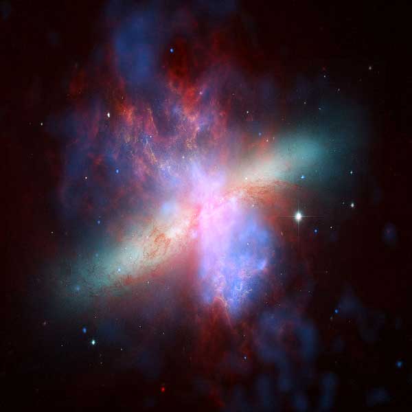 GALAXIA DEL CIGARRO