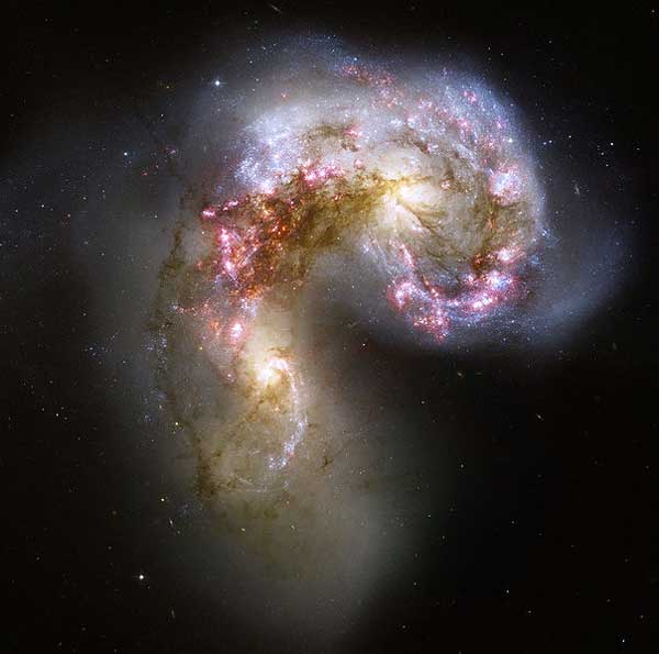 GALAXIAS ANTENNAE
