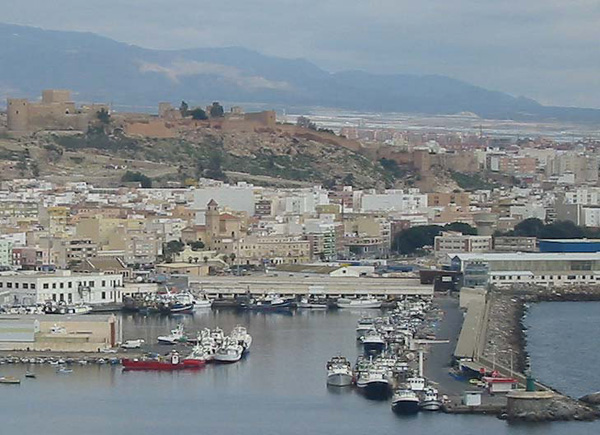 Puerto pesquero y Alcazaba de Almer�a. JJ Matamala. 