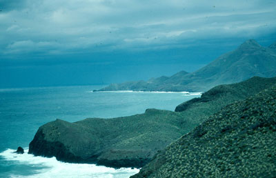 "Los Frailes" constituyen la cota m�s elevada por debajo de los 500 m. � FJAD.