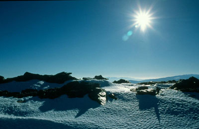 La nieve es un elemento inconstante pero importante en la zona de cumbres. � APR.