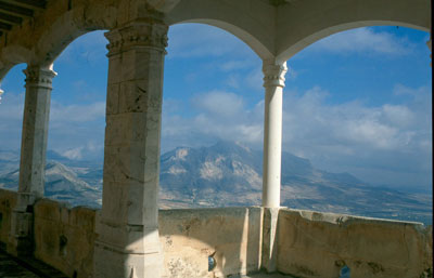Vista de la Sierra del Gigante desde el Castillo de V�lez Blanco. �FJAD.